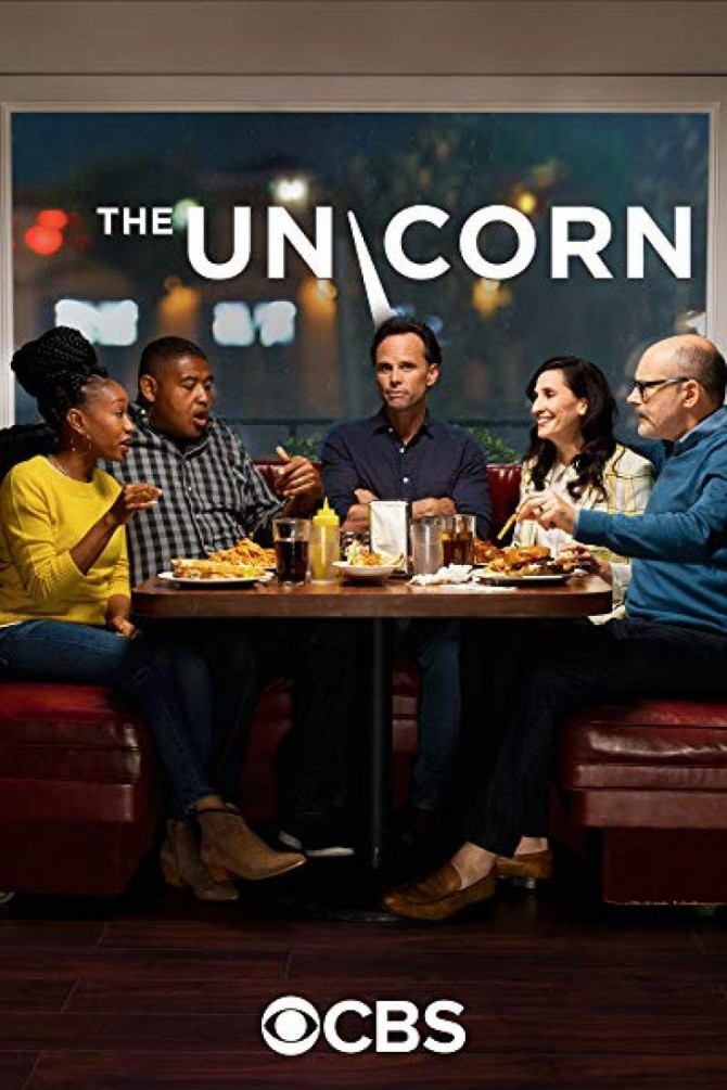 The-Unicorn-Review-CBS-Snags-a-Magic-Cast-for-a-Sitcom-That-s-Ready-to-Fly-75996-58922